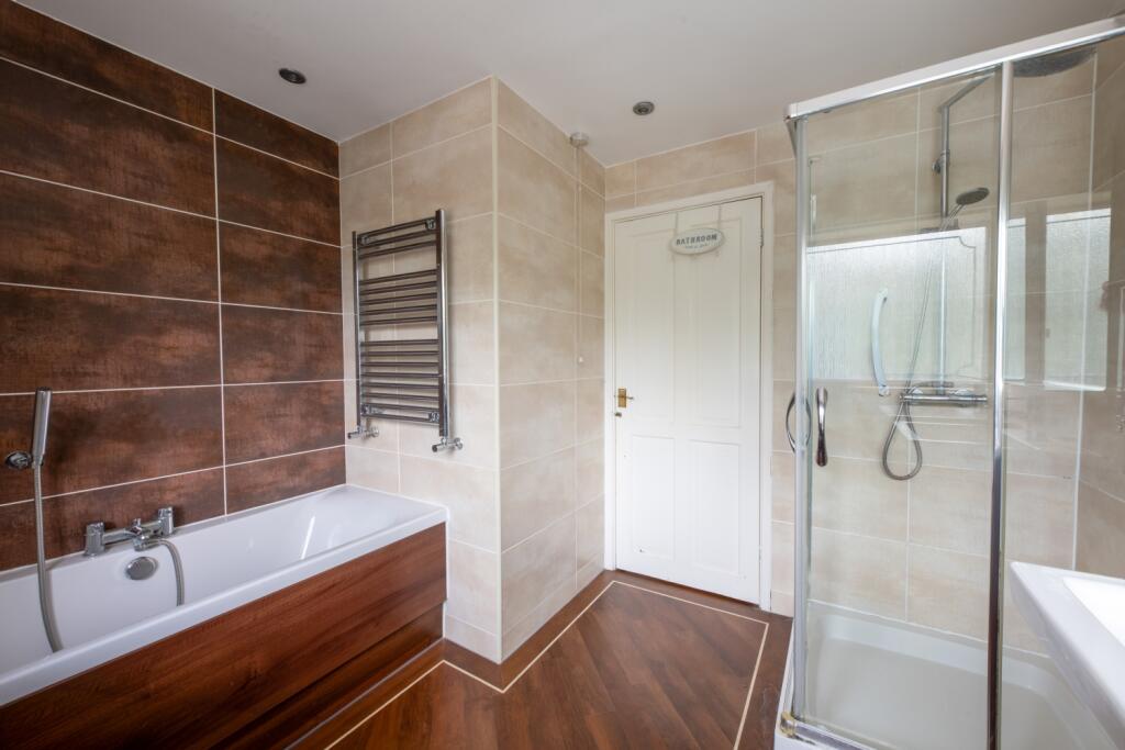 mainbathroom2