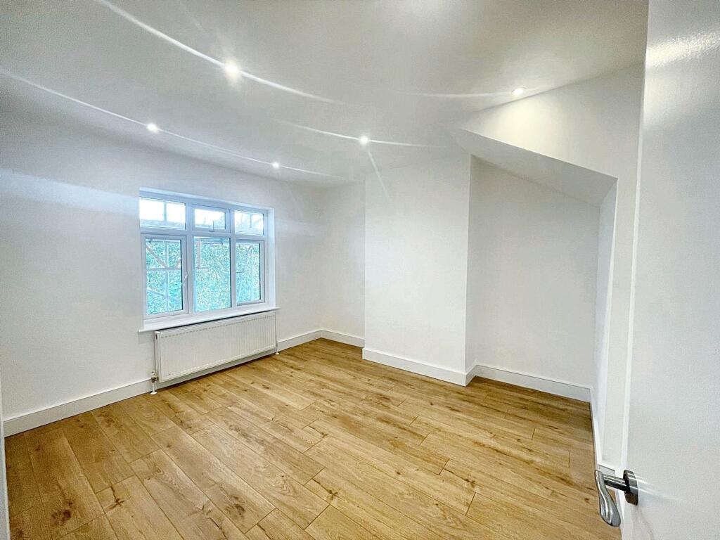 2nd Floor Small Double Bedroom