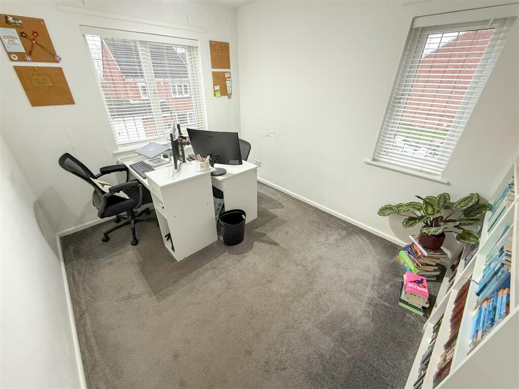 Photo 23-12-2025, 10 00 30.jpg