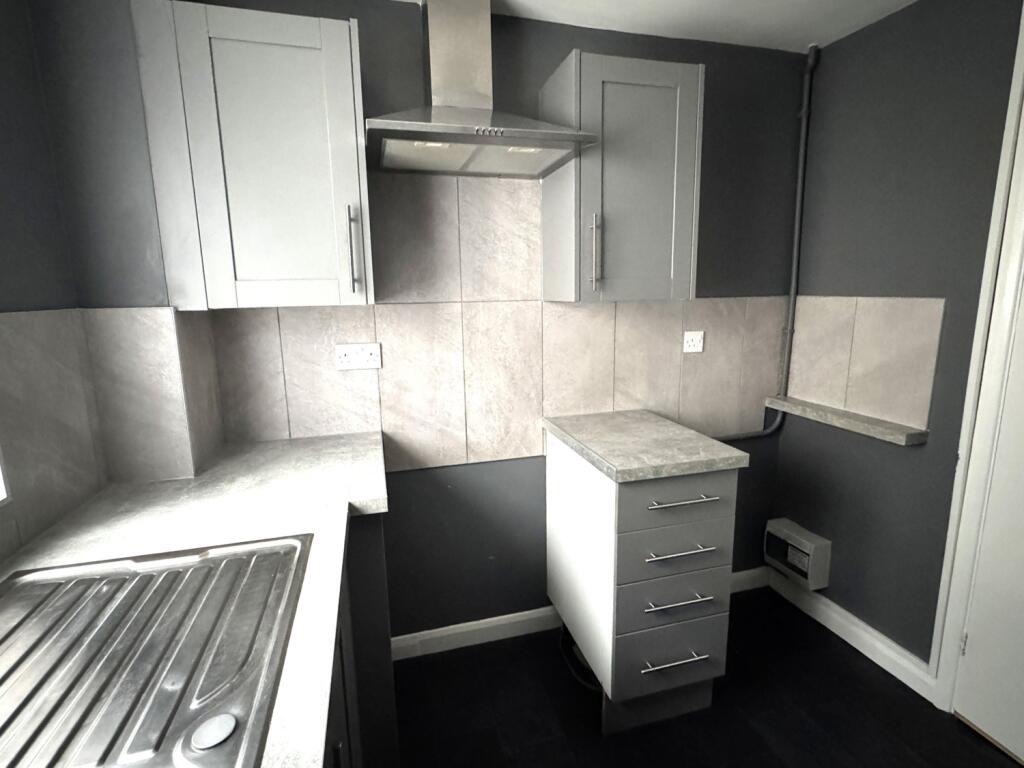 1 Russell Ct - kitchen (2)