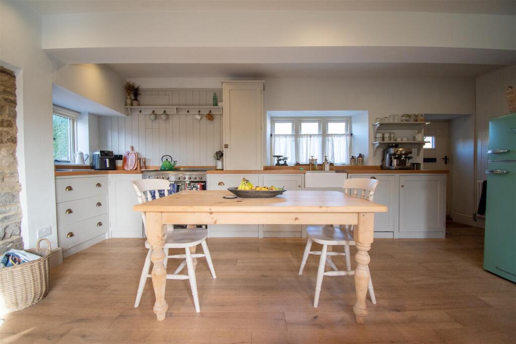 Photo 28-10-2025, 11 56 35.jpg