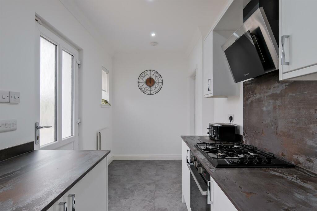 007-8 Curlinghaugh Crescent ML2 8JR.jpg
