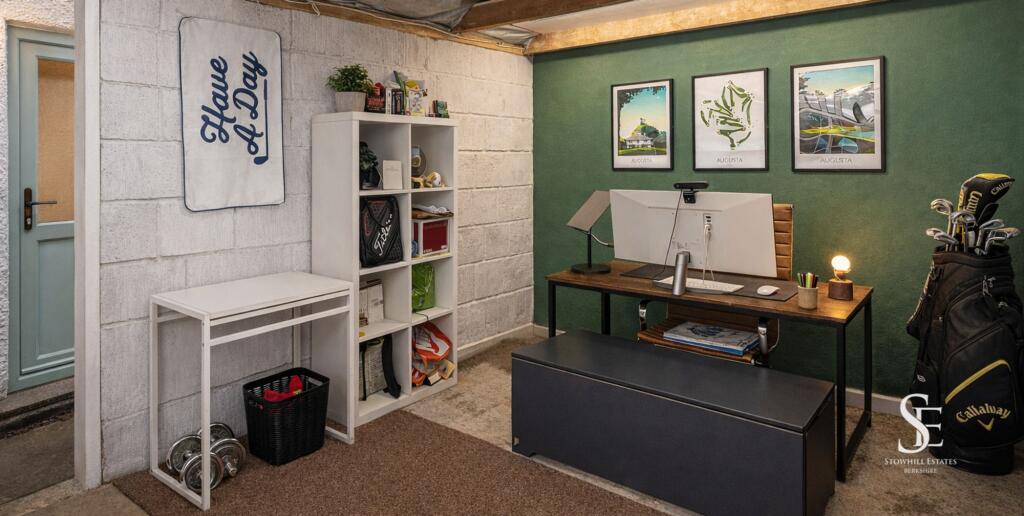 Garage / Office