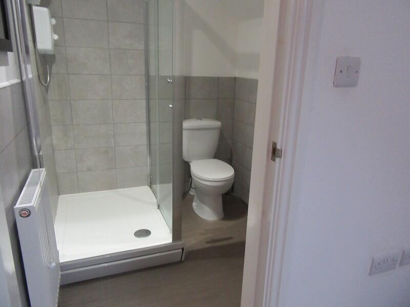 En-Suite 2