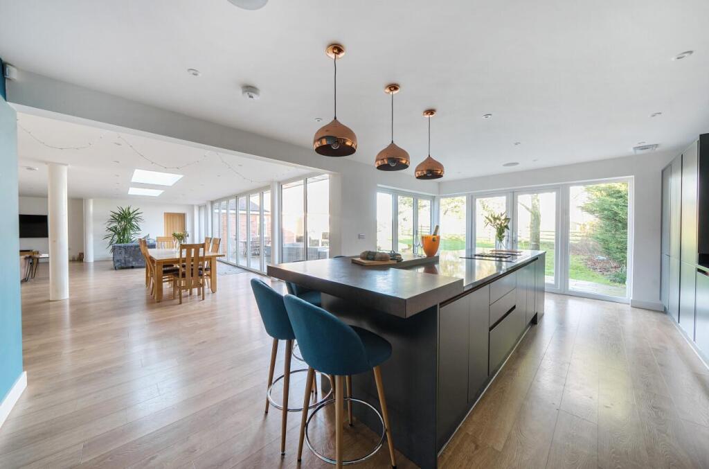 Ravendale House, Swinford