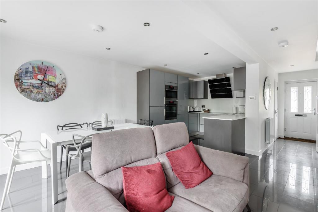 kitchen bedroom.jpeg