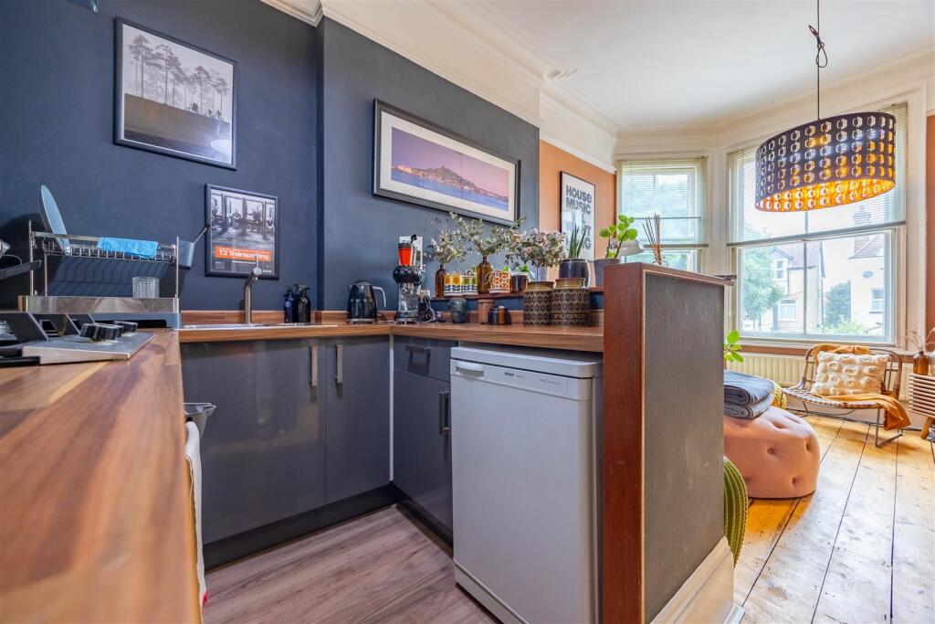 Kitchen/Lounge