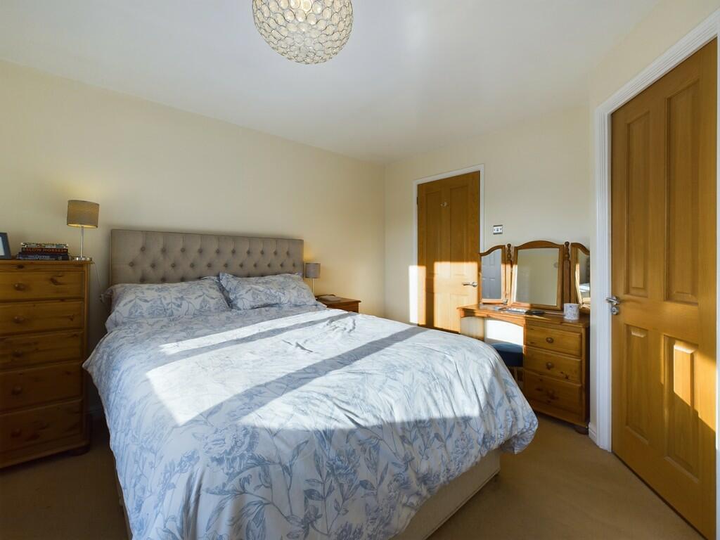 CAM04273G0-PR0059...