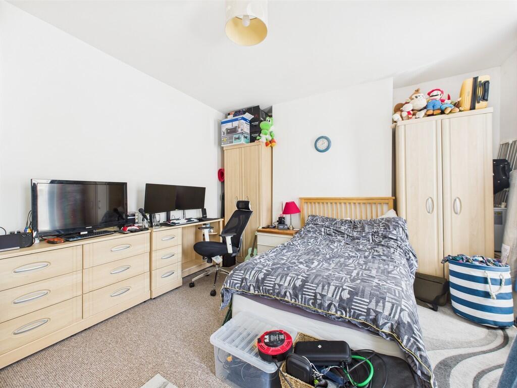 CAM03974G0-PR0149...