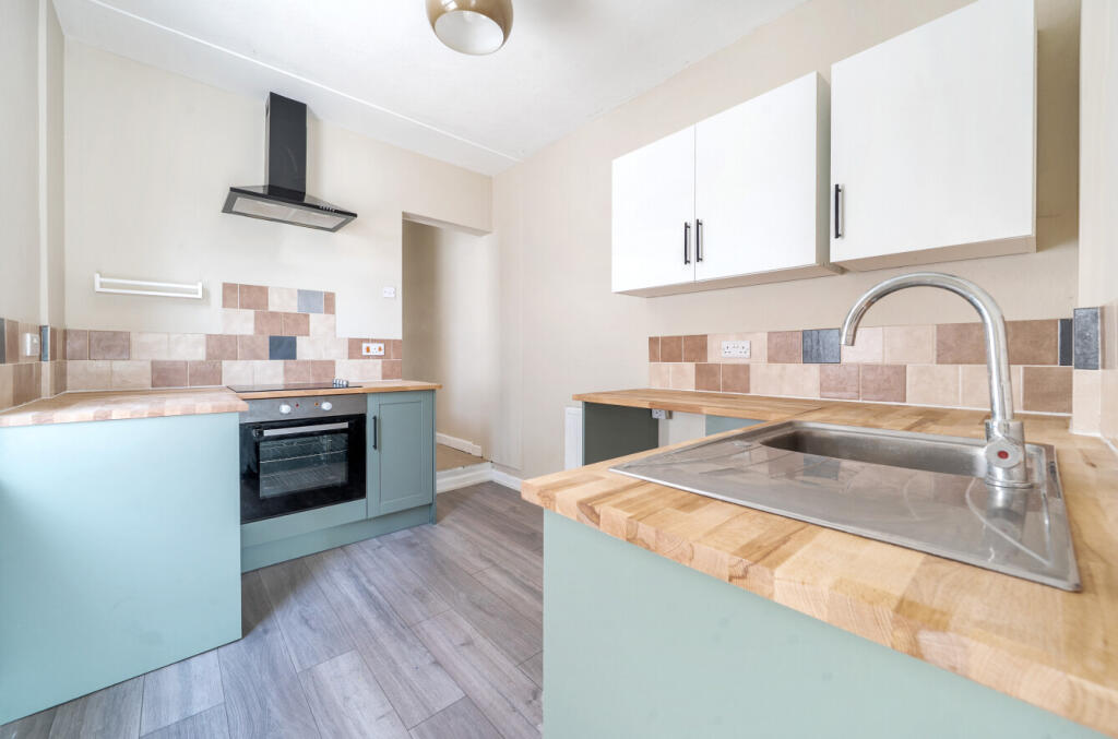 1331671-12-6883c5...