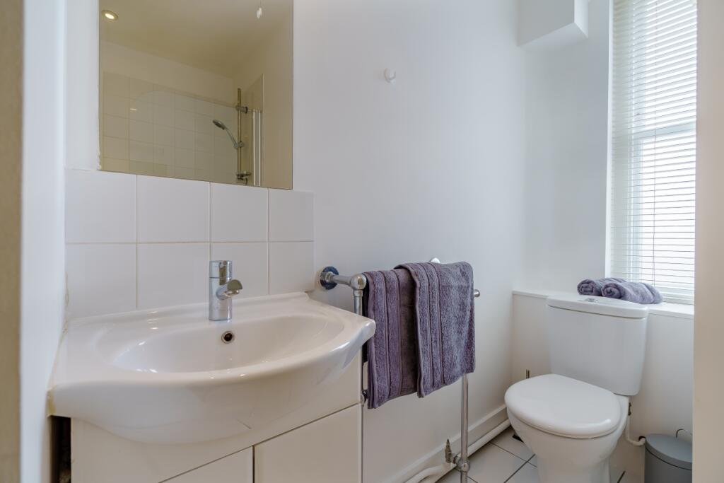8456881-interior13