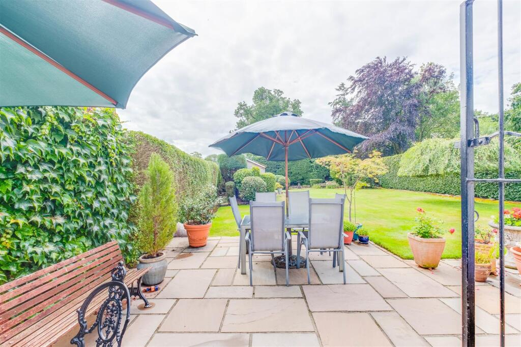 Constables 74 Hooton Road-2-29.jpg