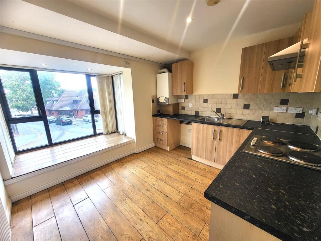 Kitchen Pic 2