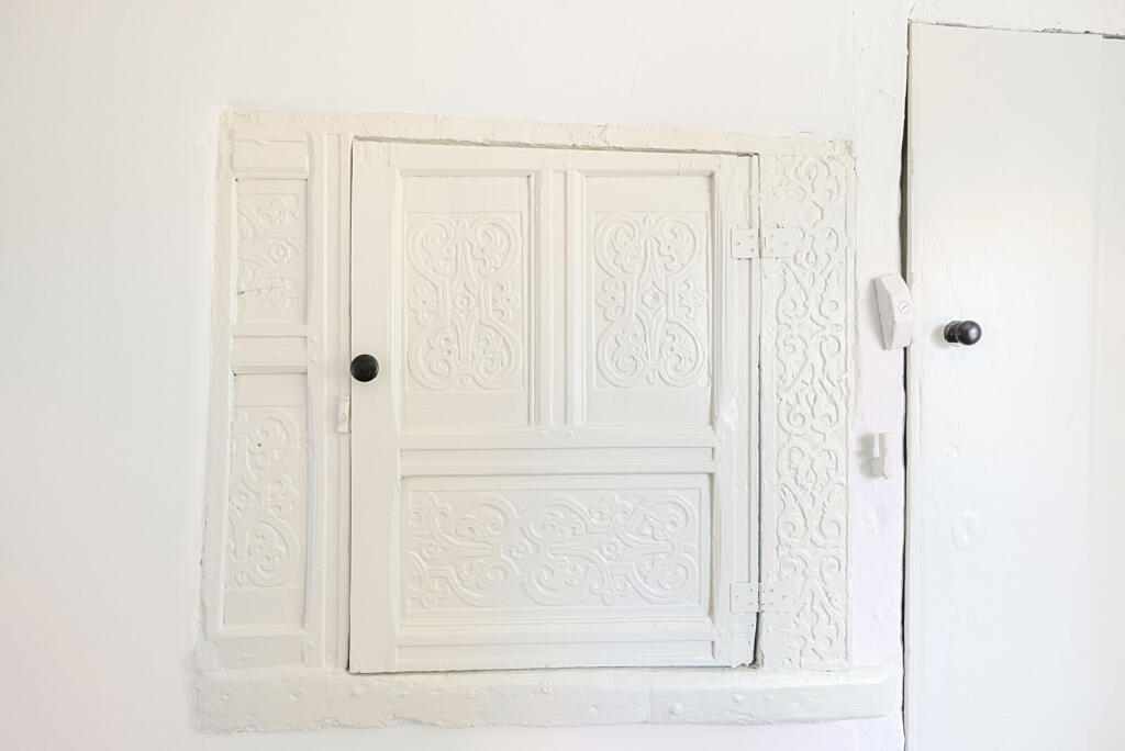 1296528-5-682c6fb...