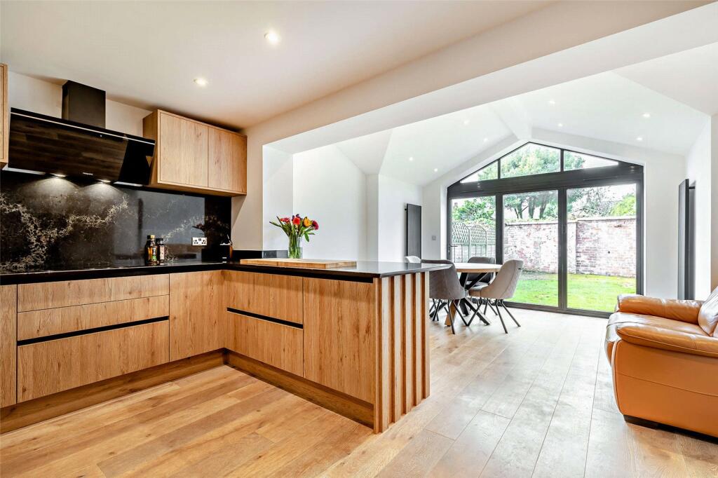 Kitchen/Living/Diner