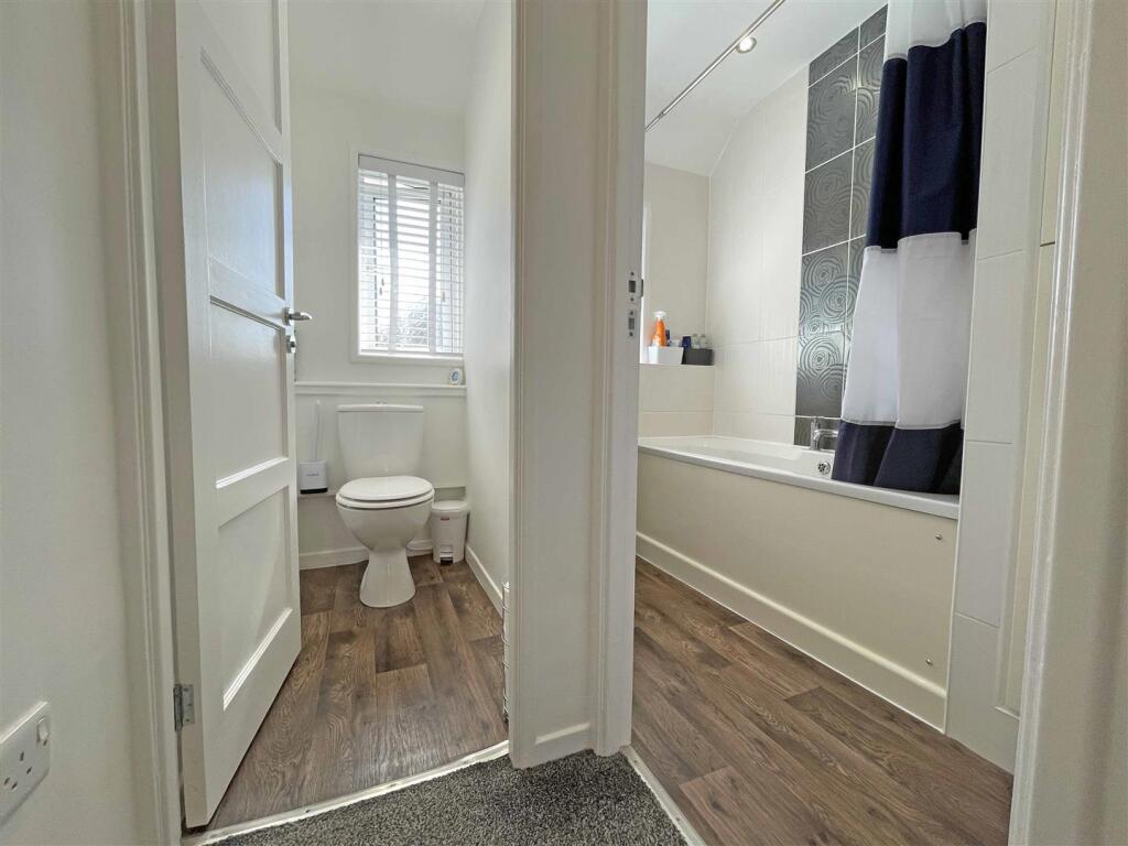 Pike Road 10 - Bathroom WC.jpg