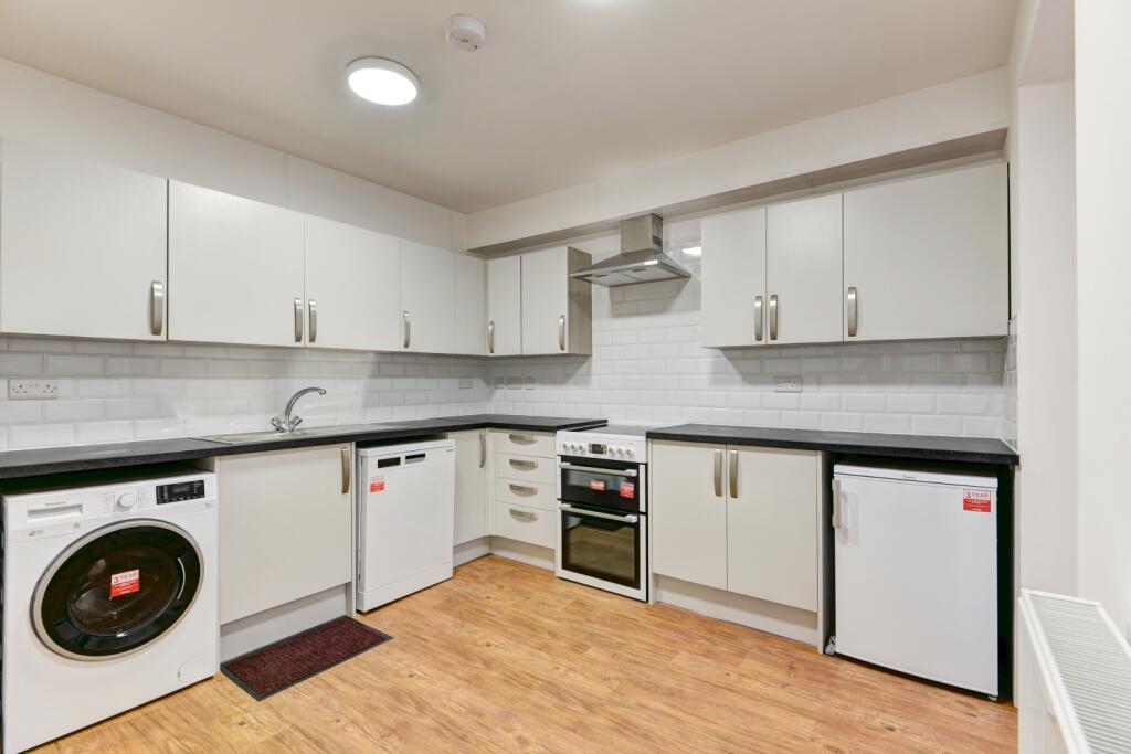 28 Gordon Road kitchen (1)