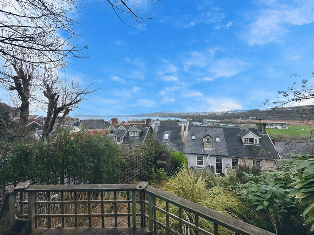 Main Street, Goodwick, SA64