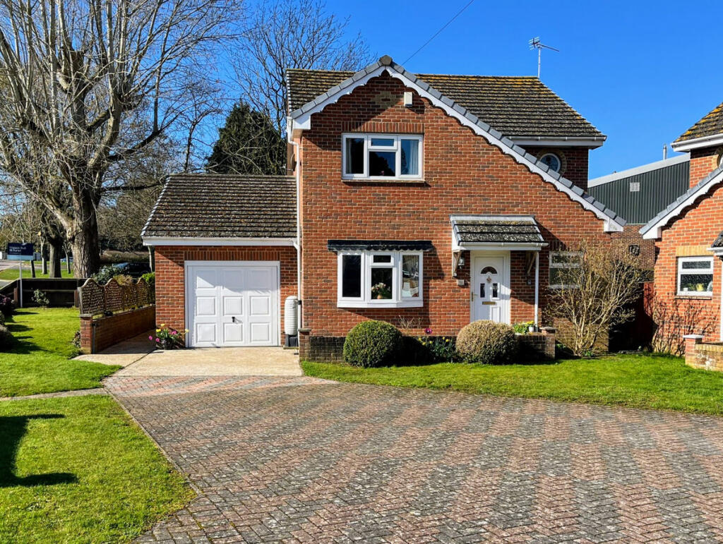 The Fairway, Sandown, PO36