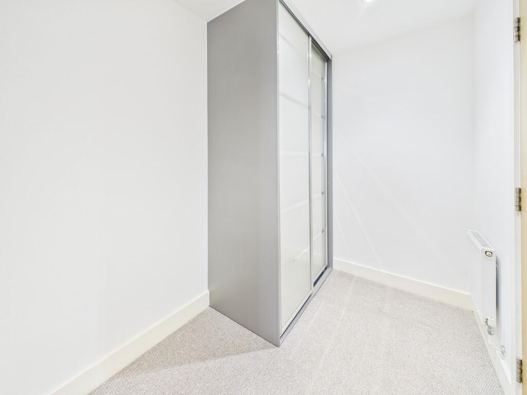 CAM02089G0-PR0577...