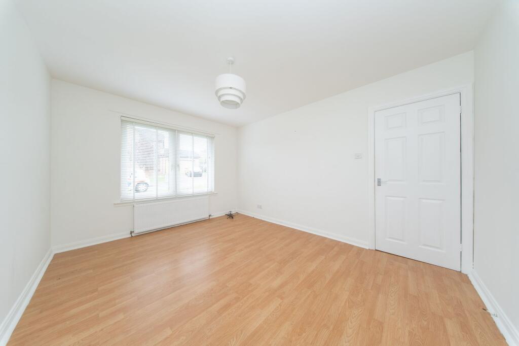 Dining Room / Bedroom 4