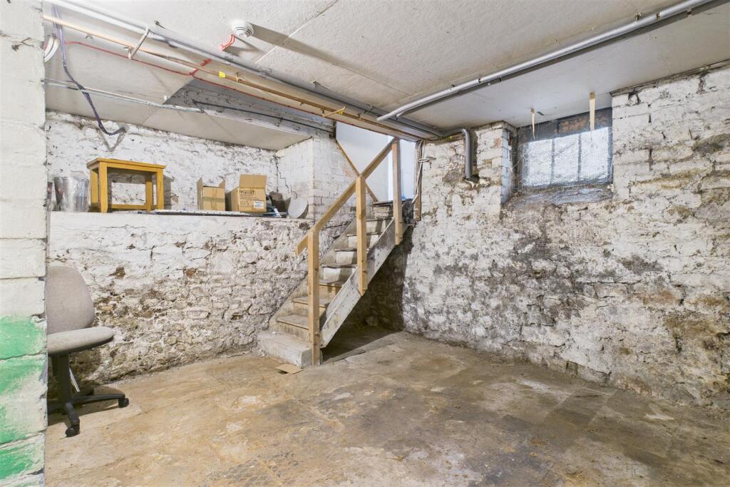 11 Osborne Villas, Kingsdown, Bristol BS2 8BP | Fr