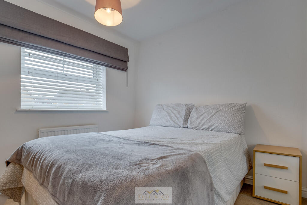 Bedroom 2.1