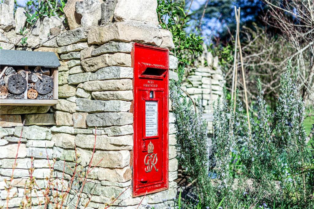 Garden Post Box