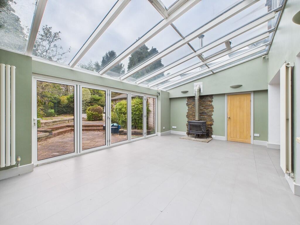 CAM04578G0-PR0030...