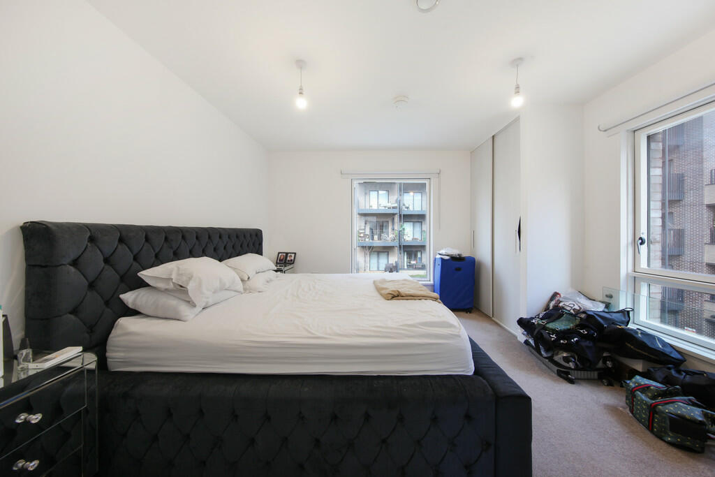 17!Oriental Squar...