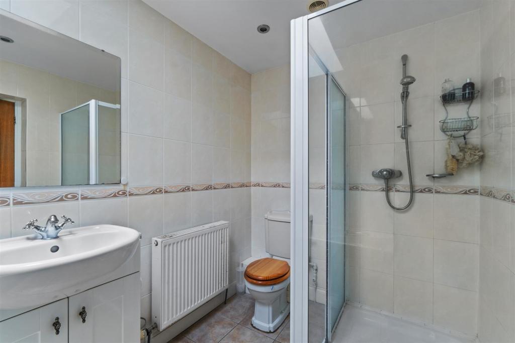Master Ensuite