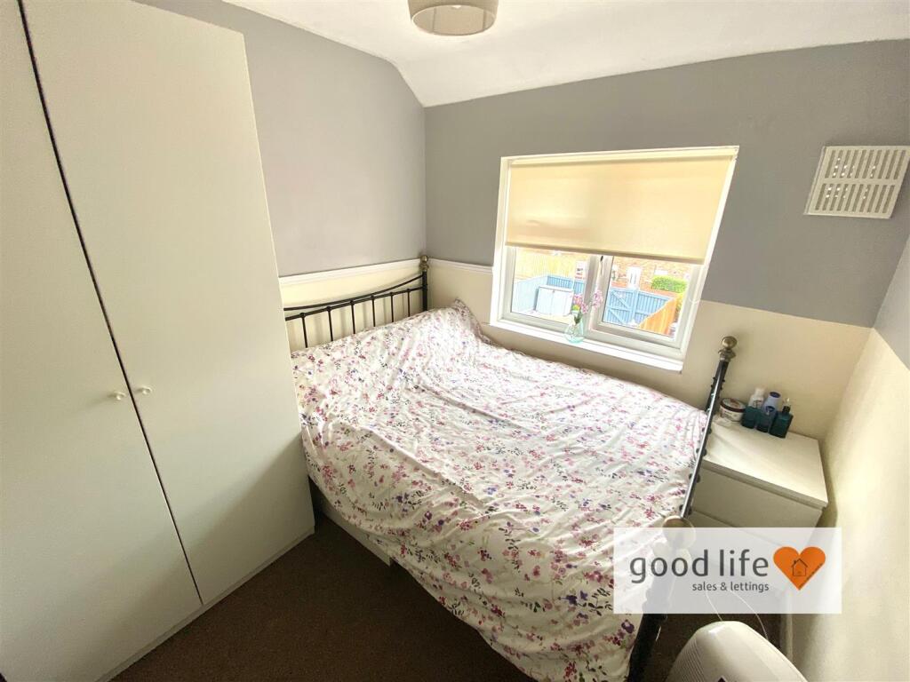 20250624_144333046_iOS19gleneaglesroad.jpg