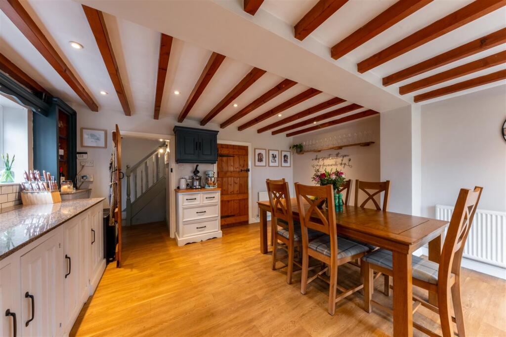 1 Parkfield House Cottages-003.jpg