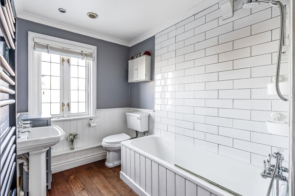 3-Uckfield-Cottage-10