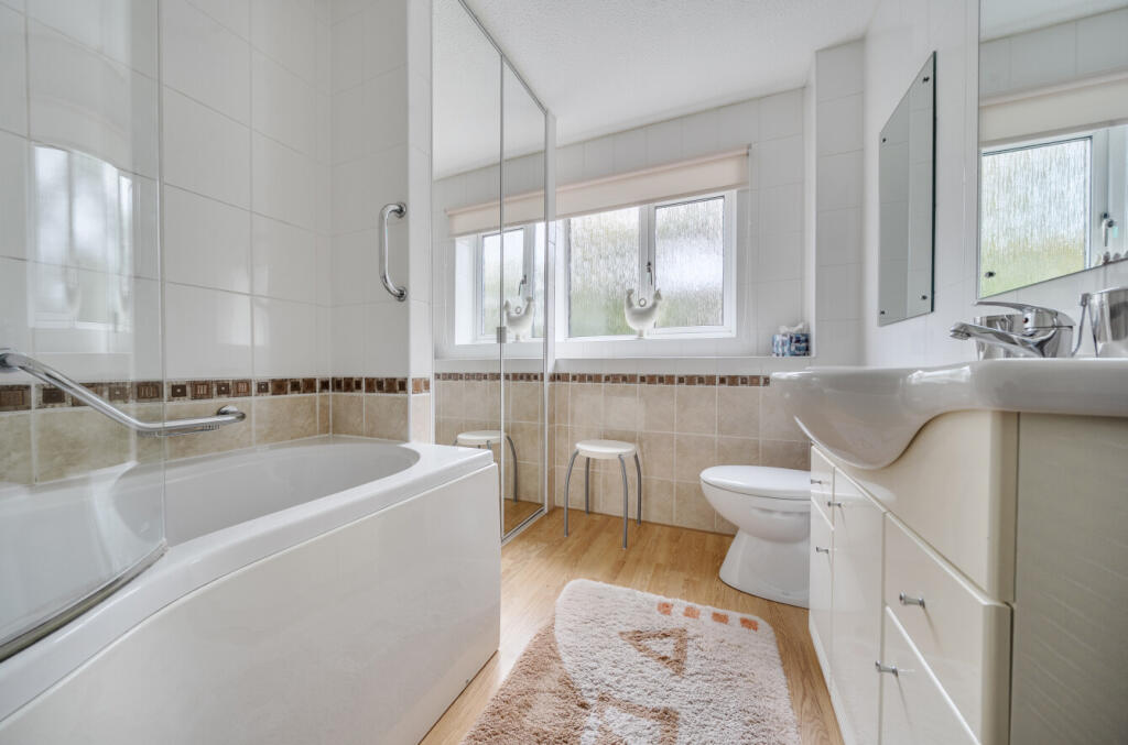 1360690-11-68e636...