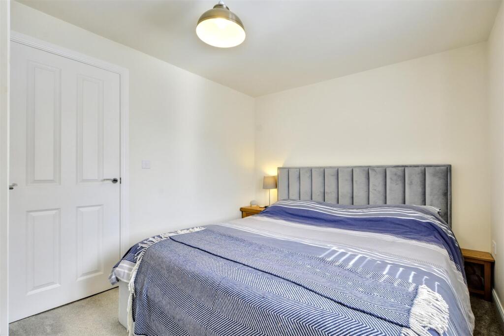 Bedroom 1_3.jpeg