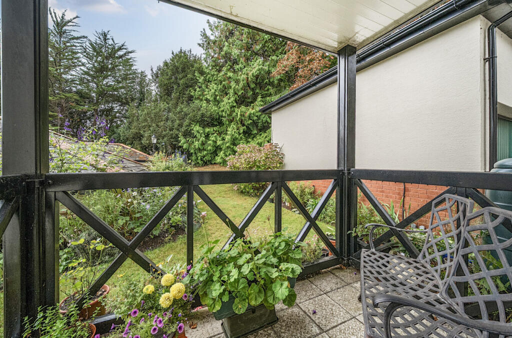 1346692-9-68b6c49...