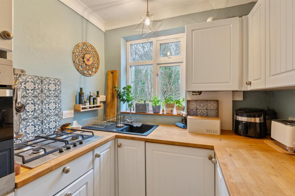 39SycamoreCrescent-005.jpg