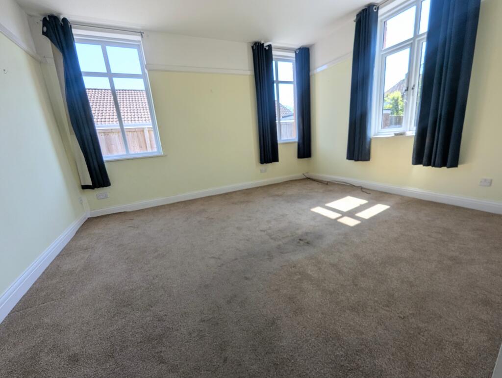 PXL 20250502 115339722~2 T202505061023.jpg