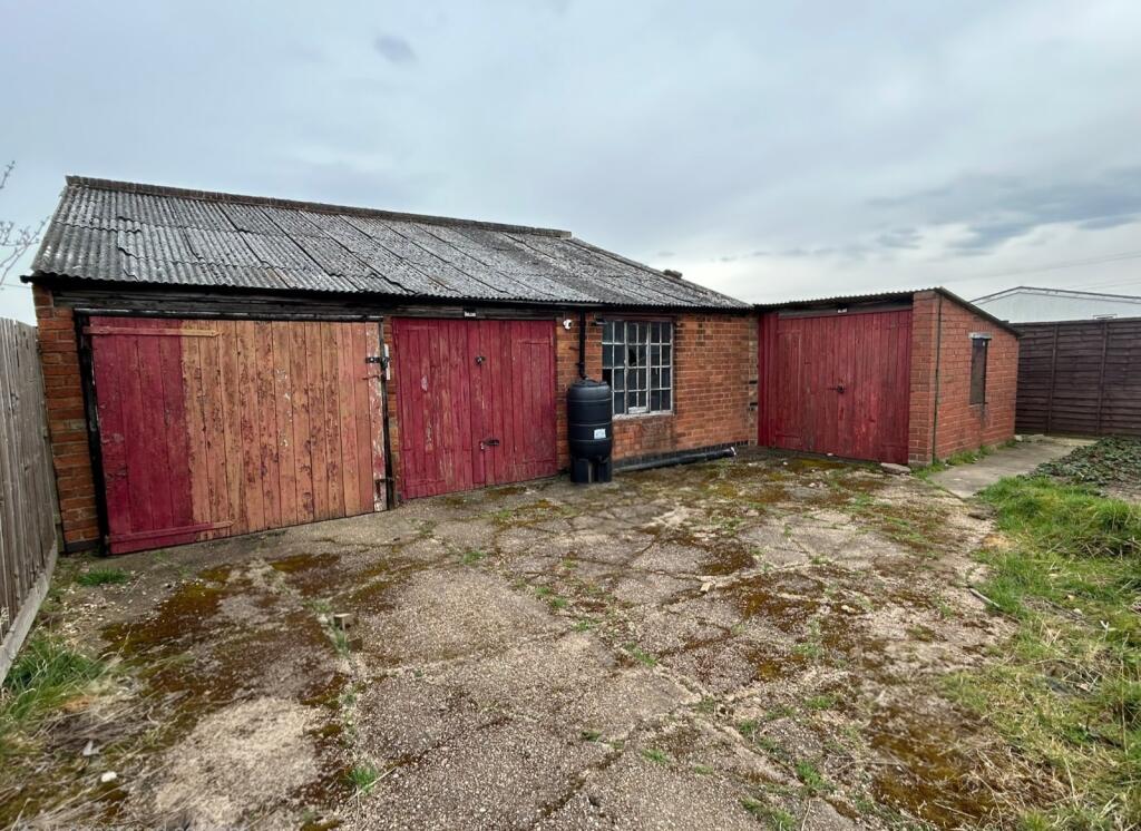 Outbuilding/Workshop