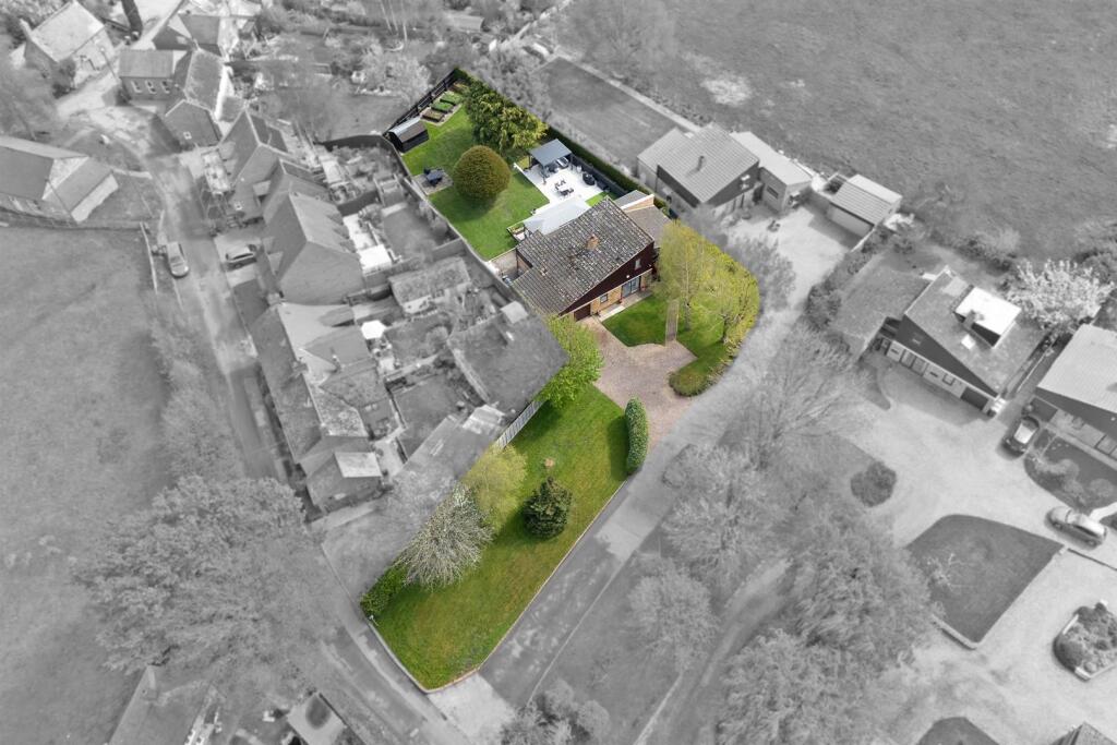 Mayfields, 1 Manor Close