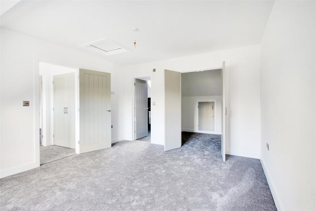Bedroom Suite.jpg