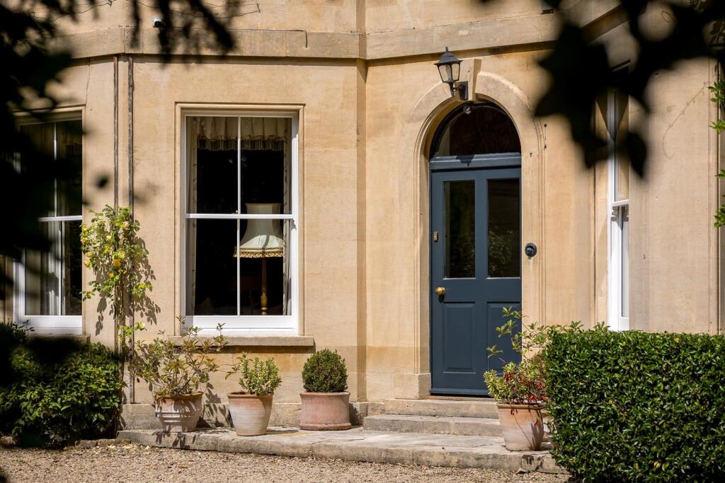 7 - Rockstowes Hill - GL11 5AF - Web.jpg