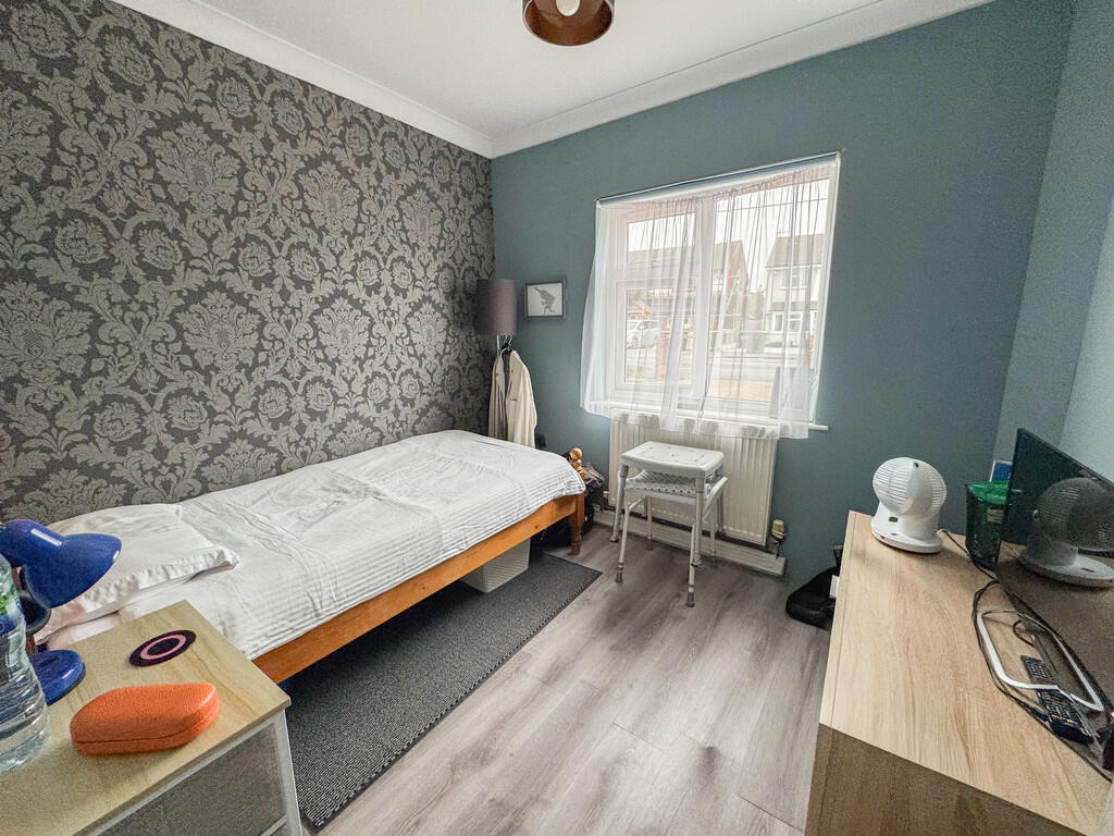 bed 4