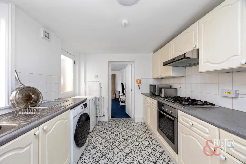 Lansdowne Place, 44-021.jpg