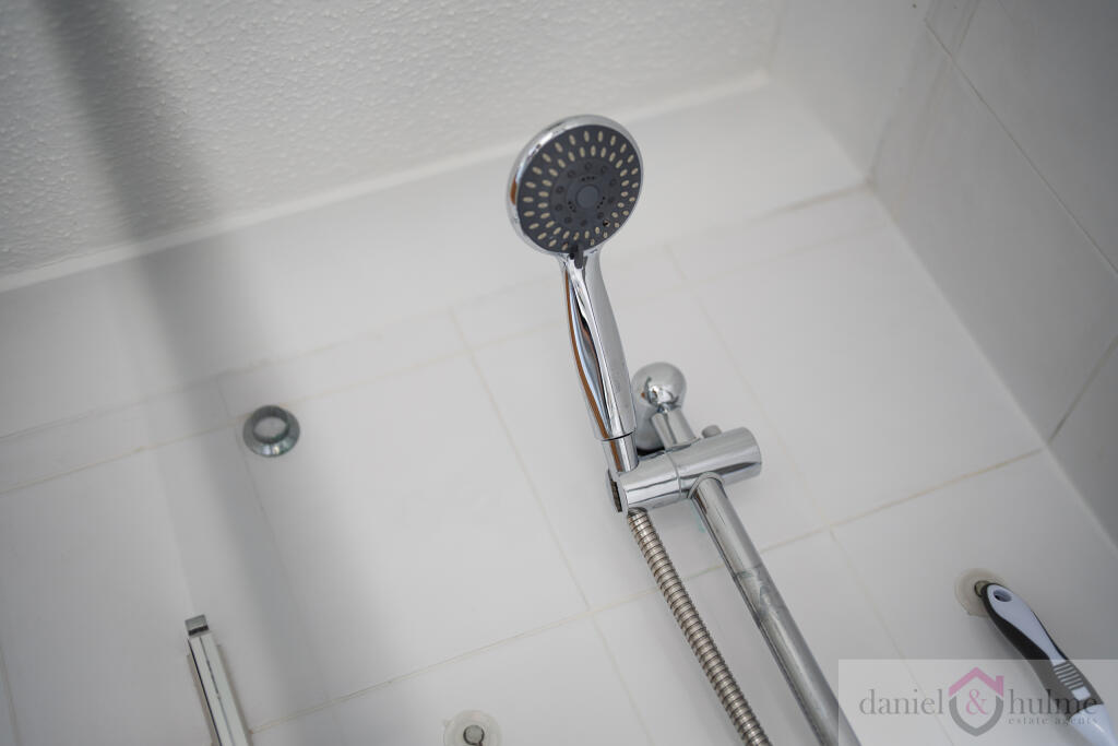 Dunsford Avenue-21