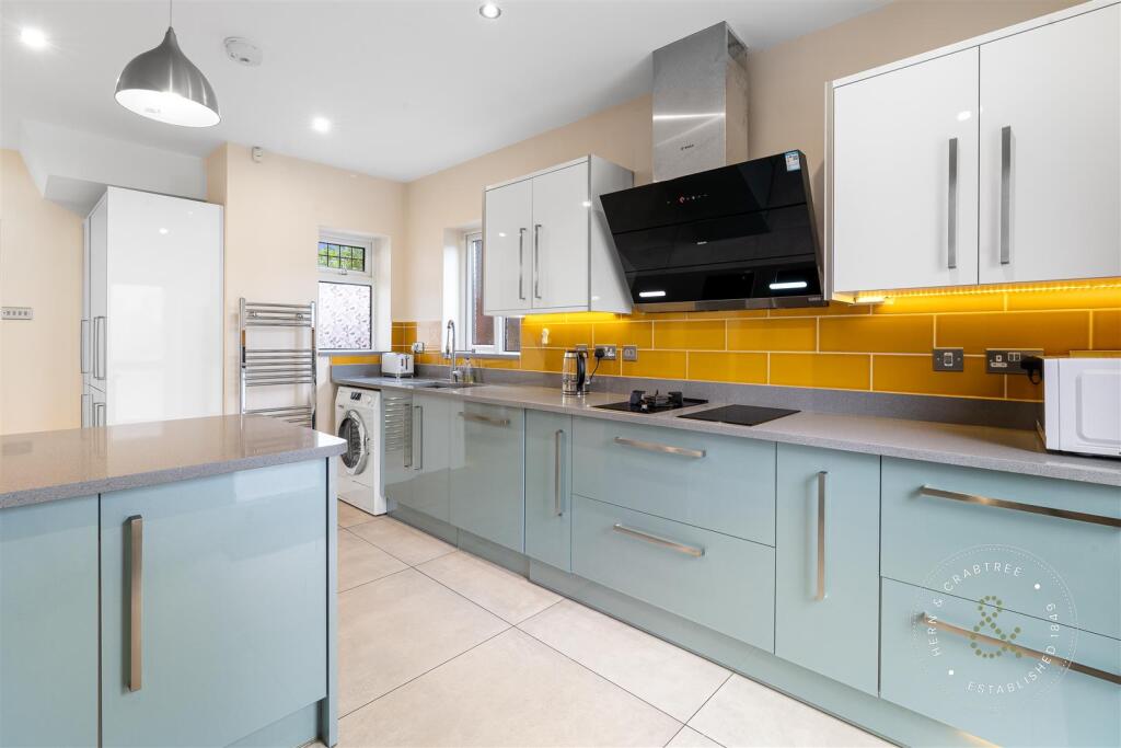 Bishops Walk, Llandaff, HernCrabtree (17).jpg