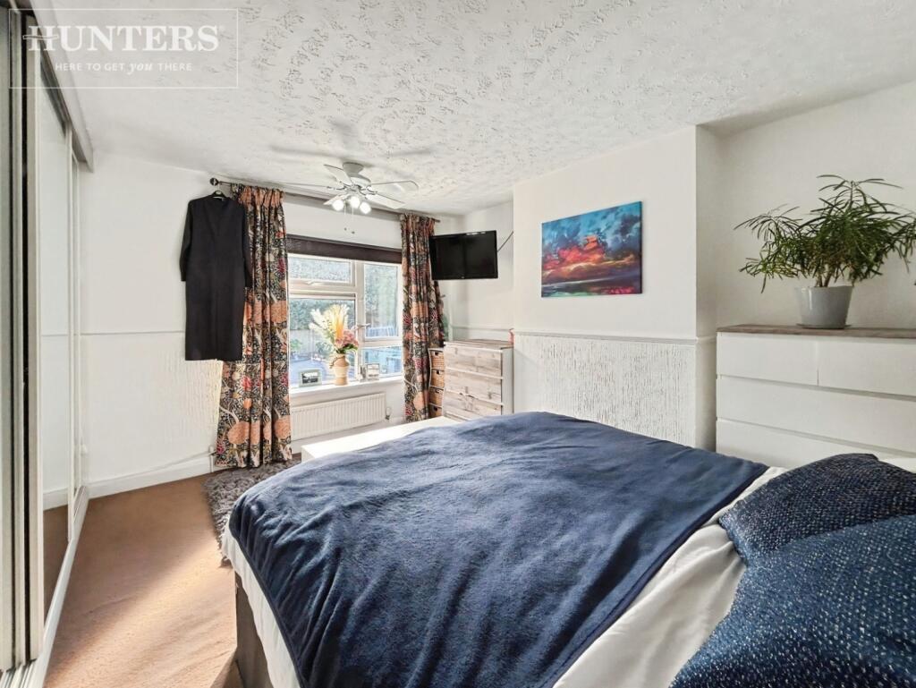 pbox-bedroom-338400.jpeg