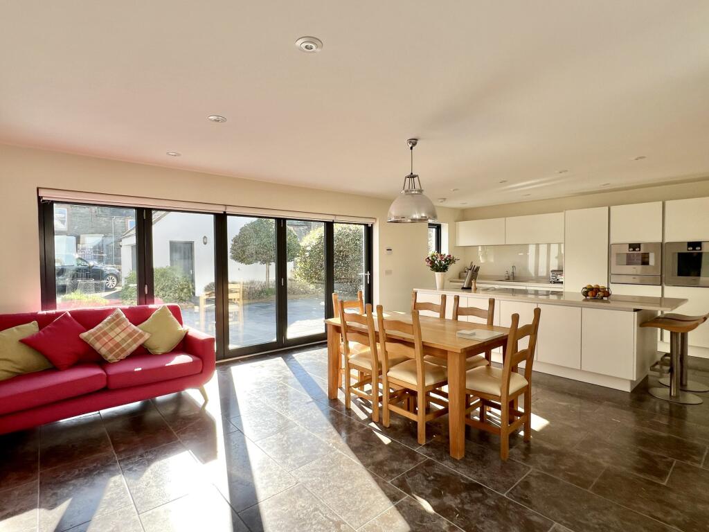 20 Millburn Street, Kirkcudbright - Williamson and