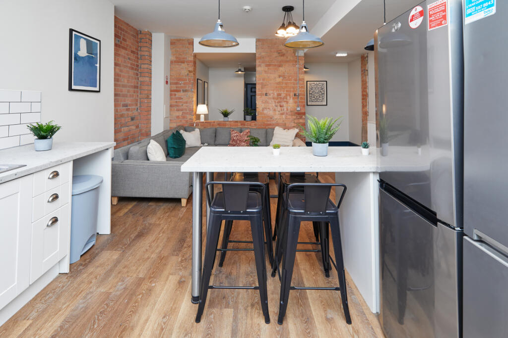 Shoe &amp; Boot Factory, Flat 14 Kitchen 1
